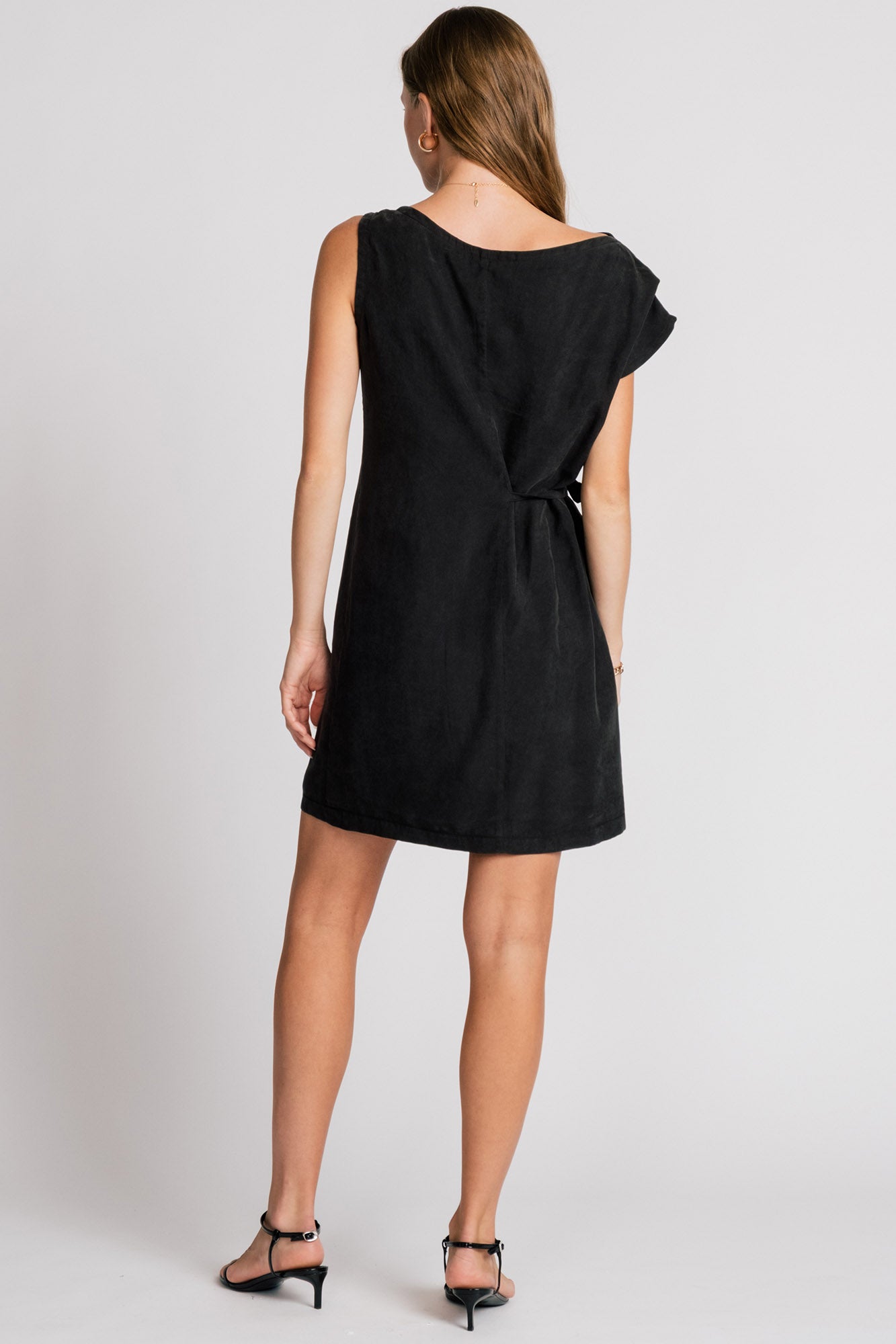 Heron Dress Black