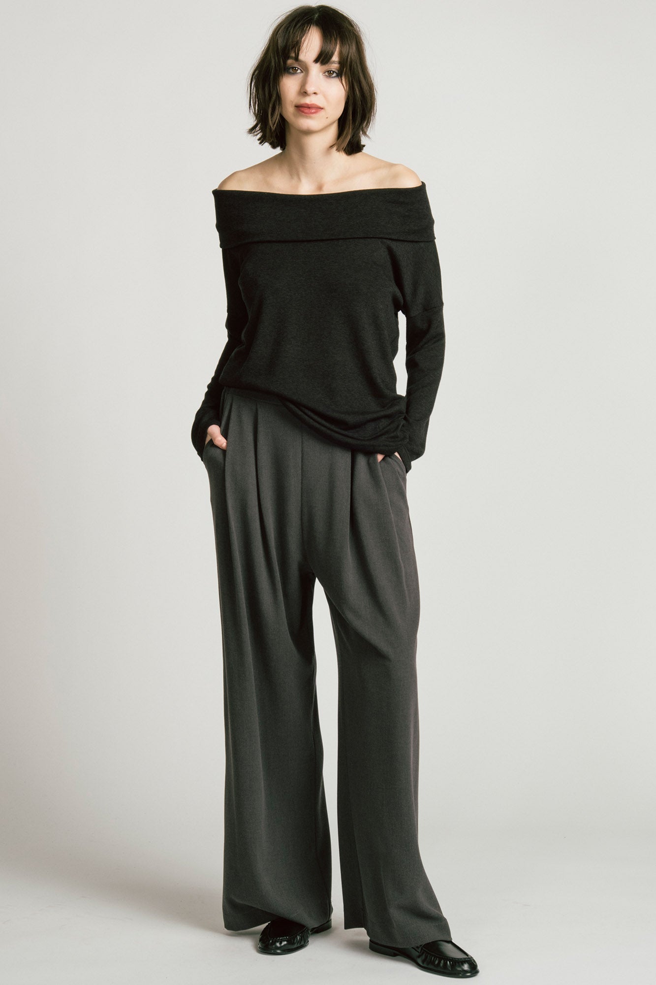 Mensa Sweater Charcoal