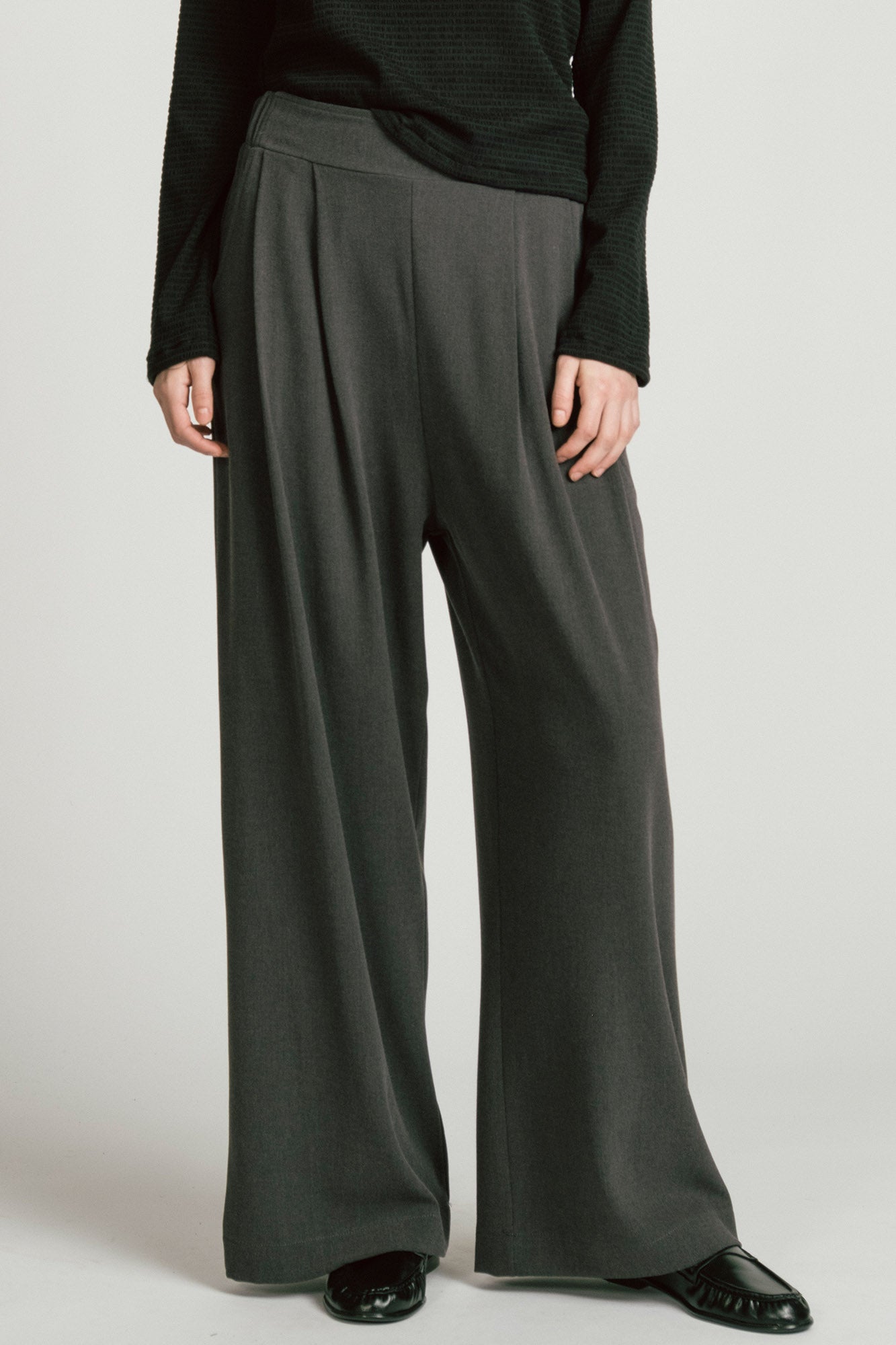 Sagitta Pant Charcoal