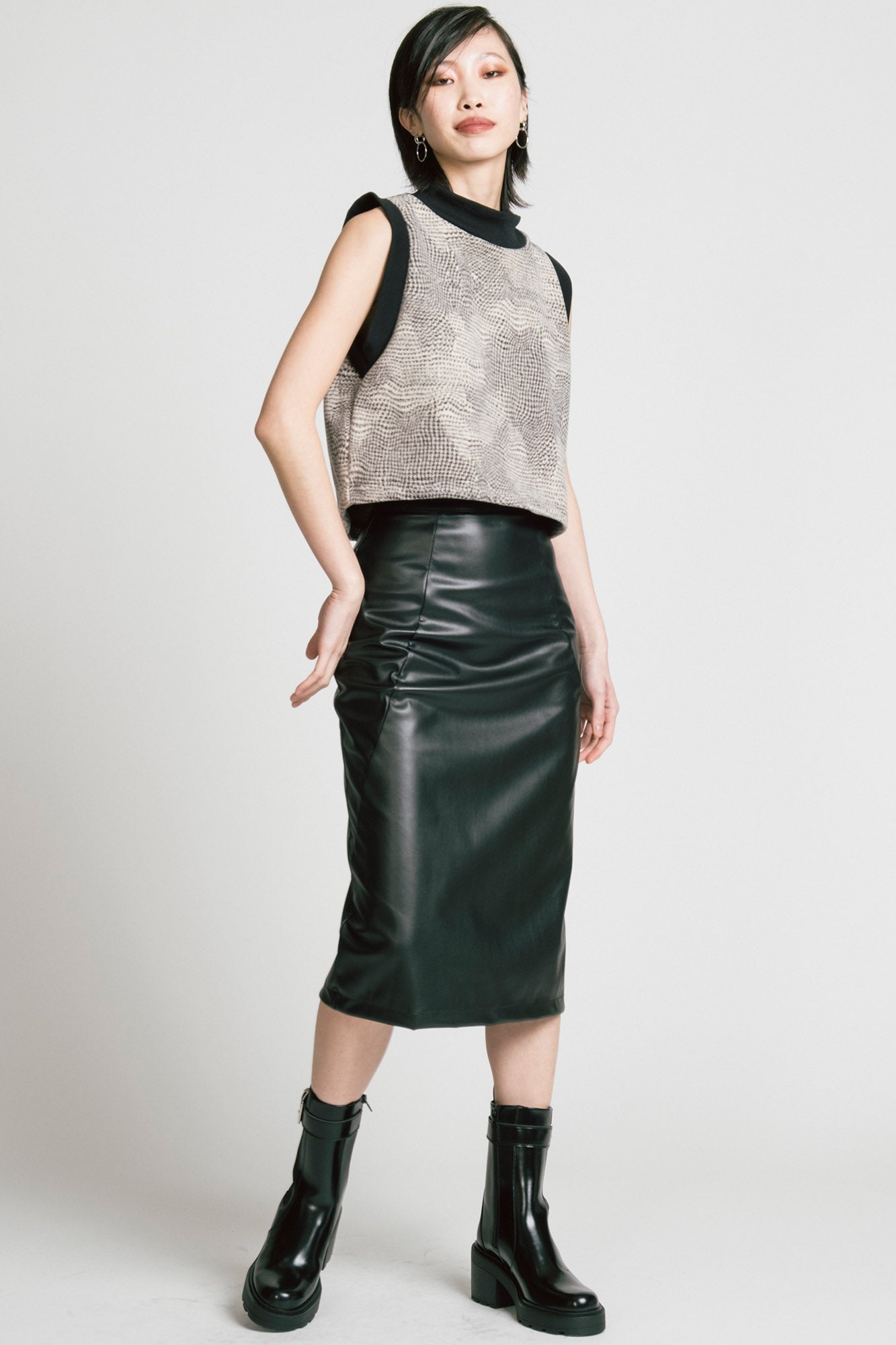 Peri Vest Houndstooth